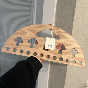 Sarah’s Silks Mushroom large silk display